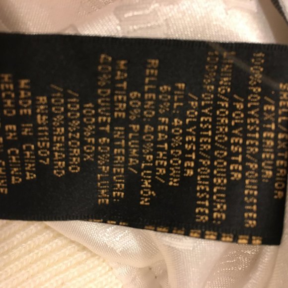 SUPER RARE FIND vintage y2k ROCAWEAR jacket with genuine fox fir trims! - Picture 9 of 16